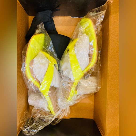 RSVP by Nykaa Fashion
Bright Side Out Heels - Picture 11 of 13